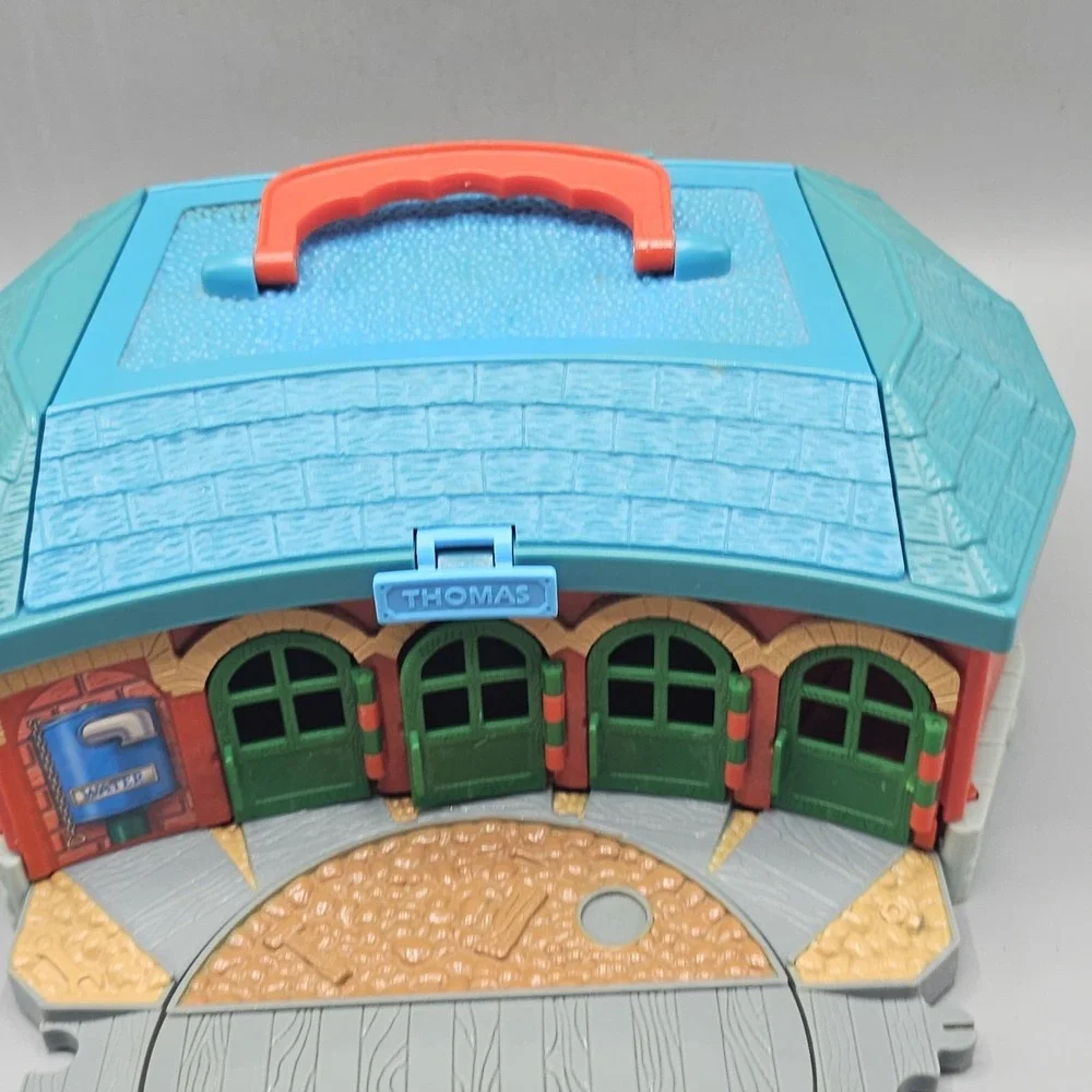 Vintage Thomas And Friends Take Along Roundhouse Station Track Storage